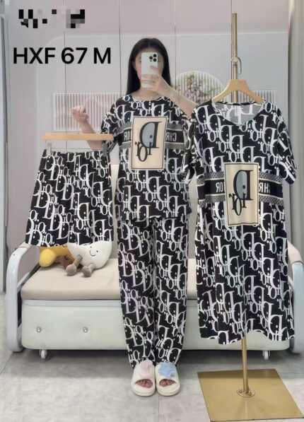 PIJAMA DE 4PCS.